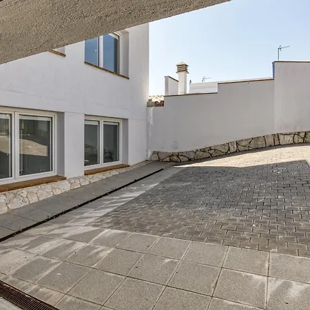 - Bajos Appartement *
