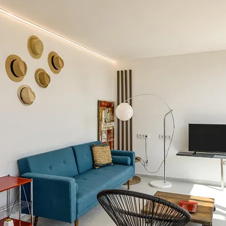 - Bajos דירה L' Escala